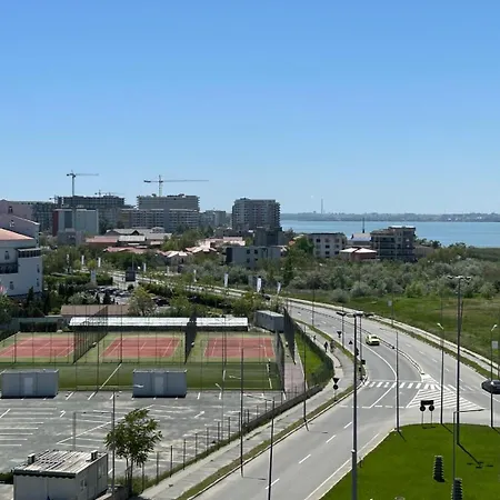 Penthouse Mamaia شقة